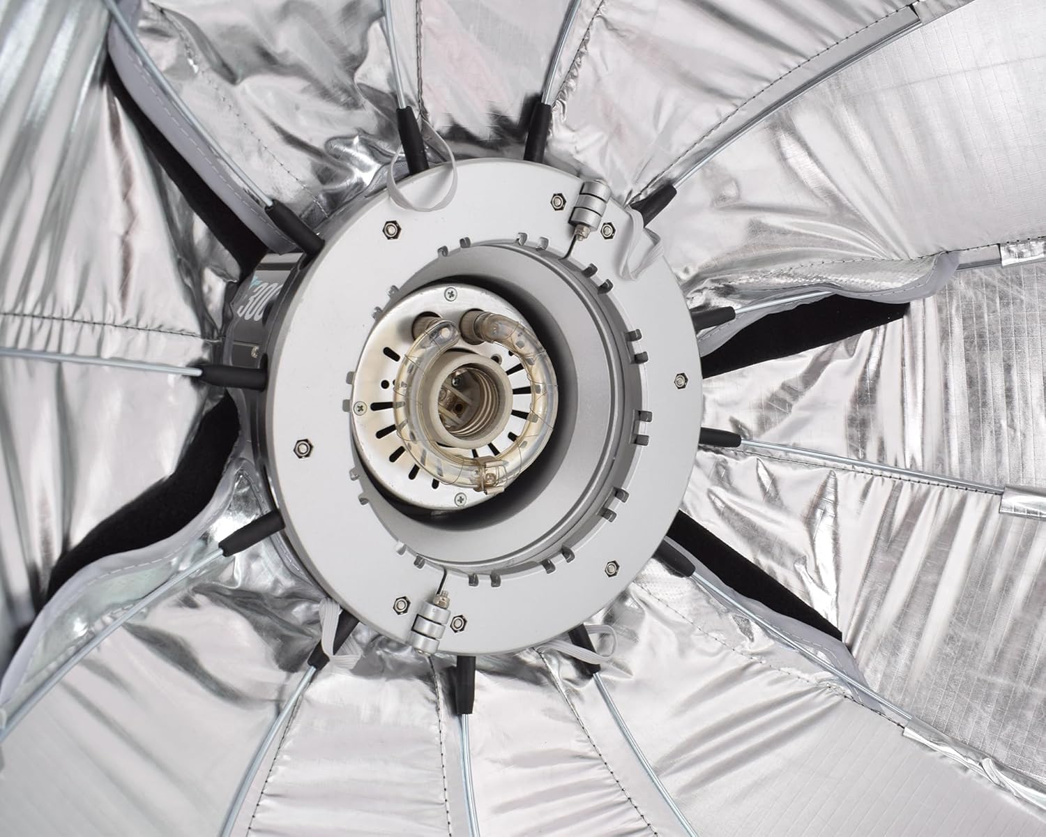 General Sl Parabolic Softbox 60 Cm - Black (Black)